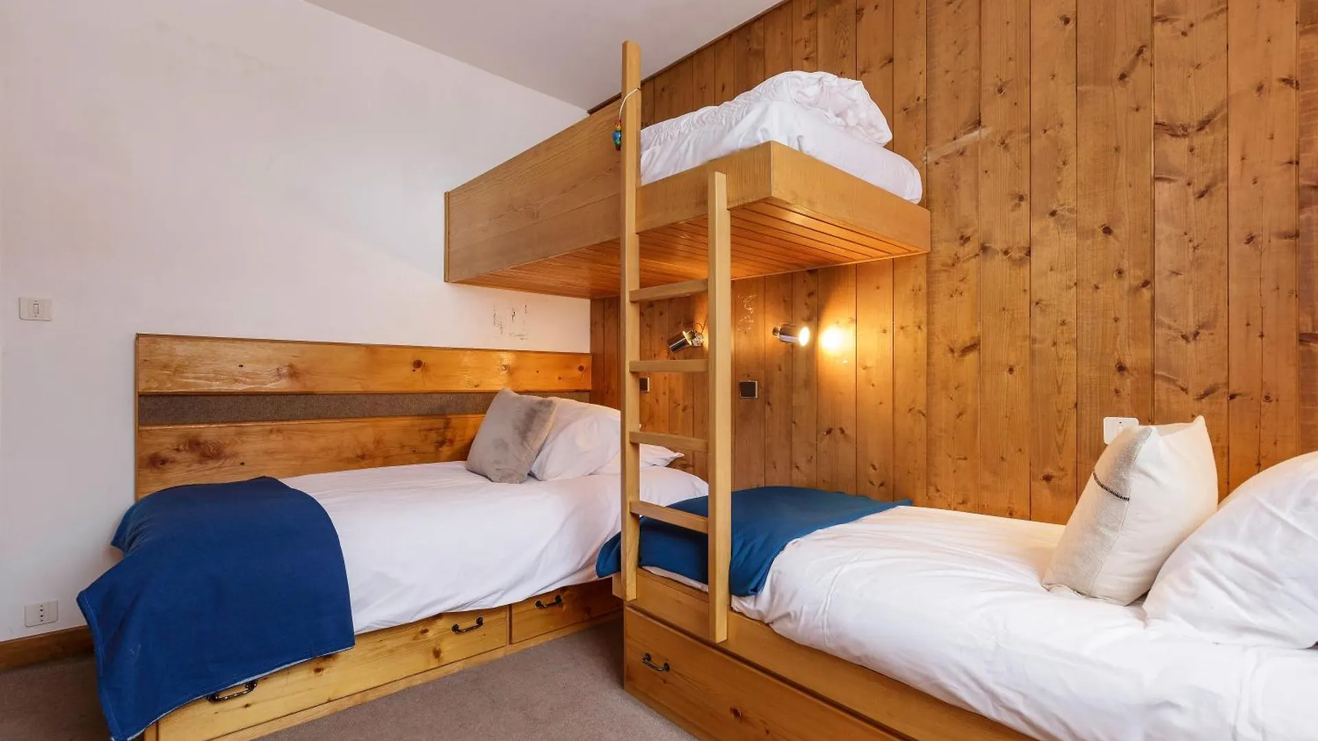 Sunny Nest - View Of Mb Montroc - Happy Rentals Chamonix